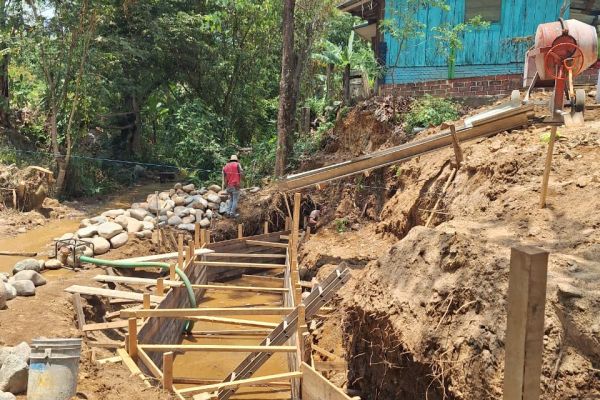 CONSTRUCCIÓN DE PUENTE VEHICULAR JARDÍN DE NIÑOS GABRIELA MISTRAL, EN LA LOCALIDAD DE LAS HUERTAS MUNICIPIO DE SANTO DOMINGO TEOJOMULCO — foto 3