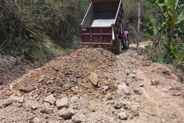 REHABILITACION DE CAMINOS RURALES EN SANTO DOMINGO TEOJOMULCO — foto 3